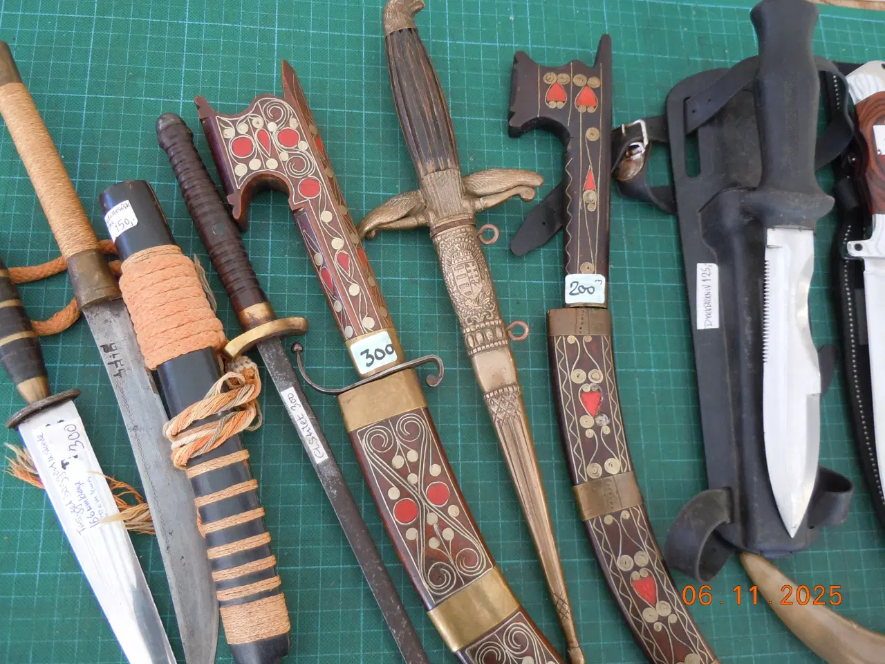 Billede 6 - Dolke og knive, alverdens typer.