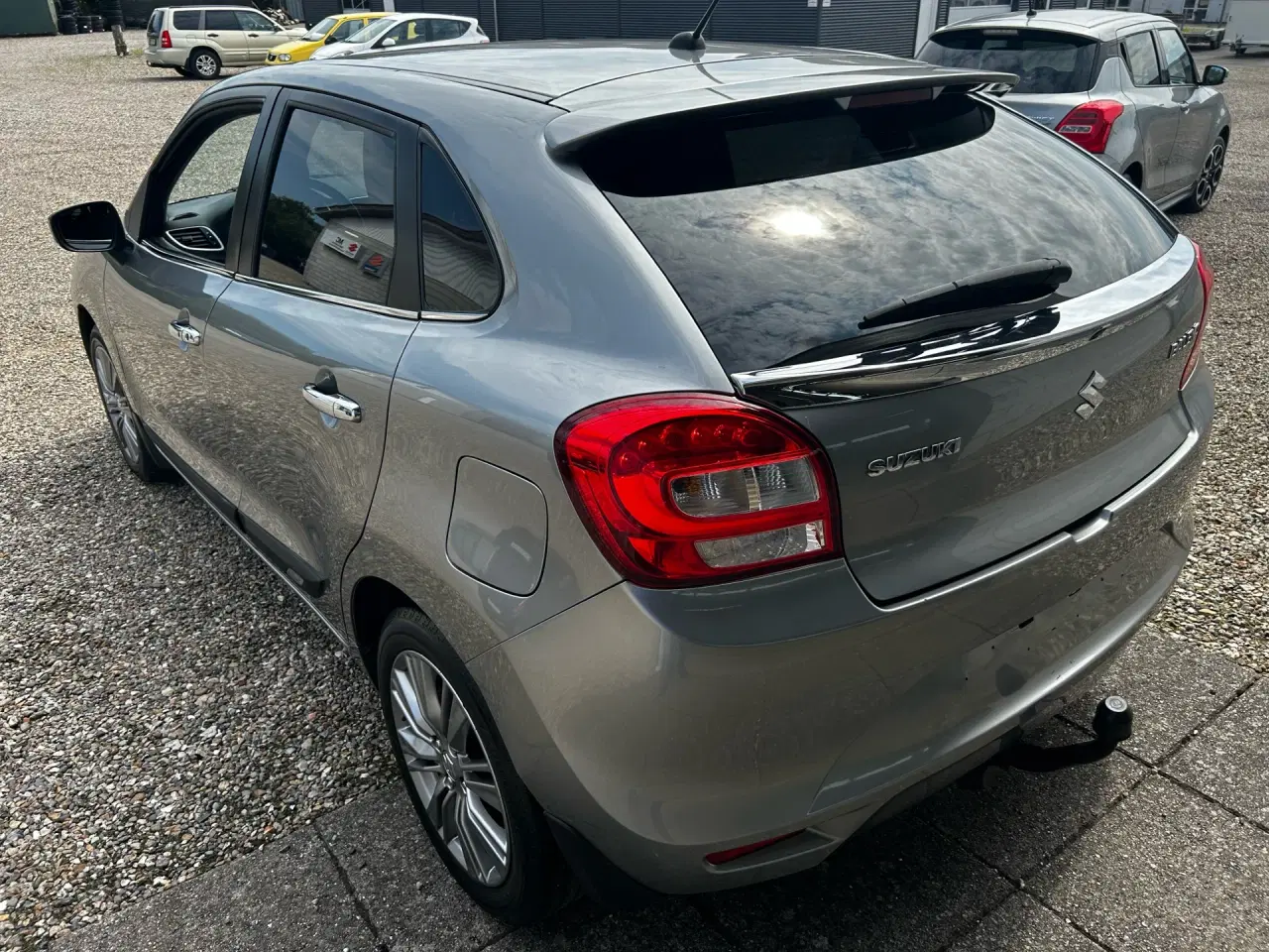 Billede 3 - Suzuki Baleno 1,2 Dualjet Exclusive Gold 90HK 5d