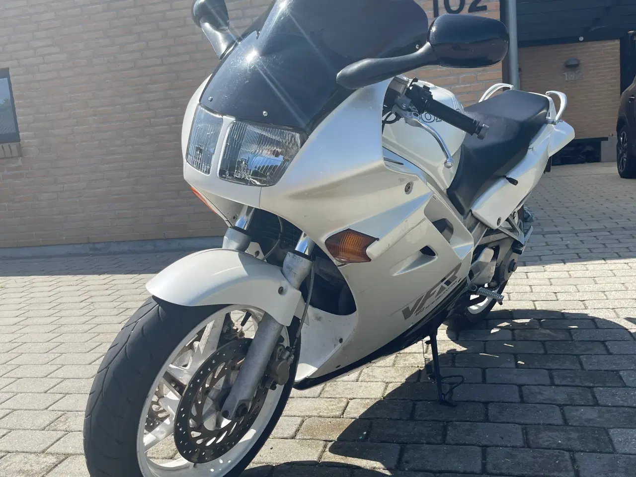 Billede 1 - Honda VFR 750 F (rc36)