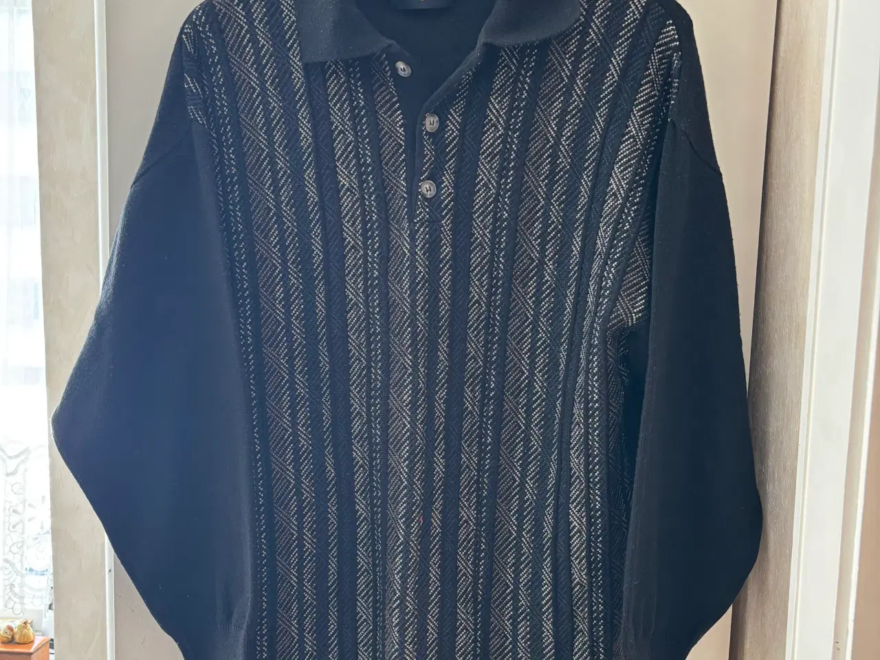 Billede 1 - Sweater 