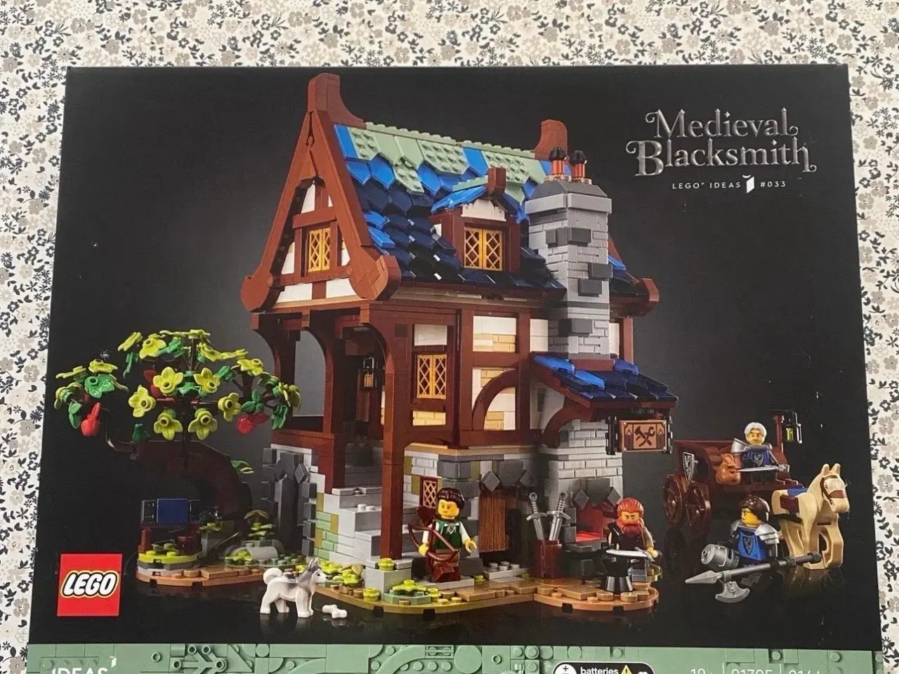 Billede 1 - LEGO Ideas Medieval Blacksmith Bygning Sæt