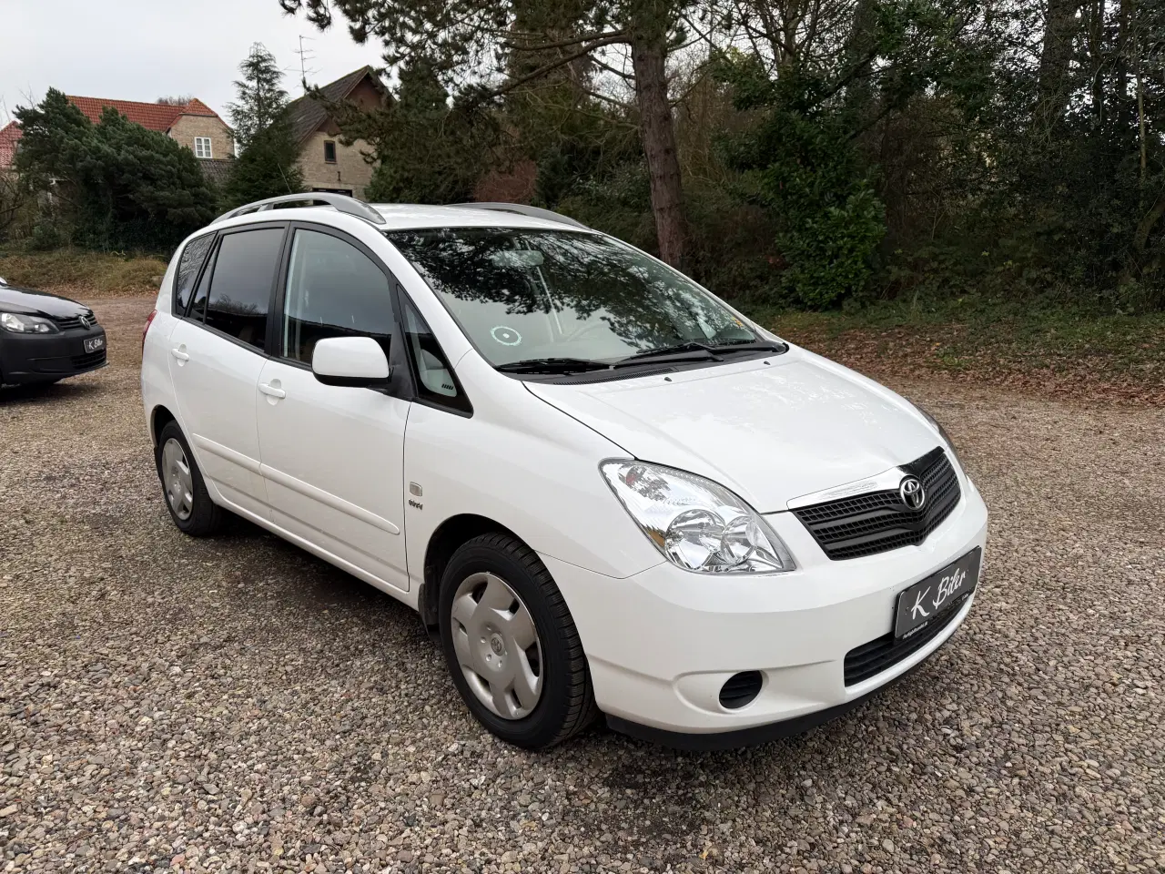 Billede 2 - Totota corolla verso med lav km