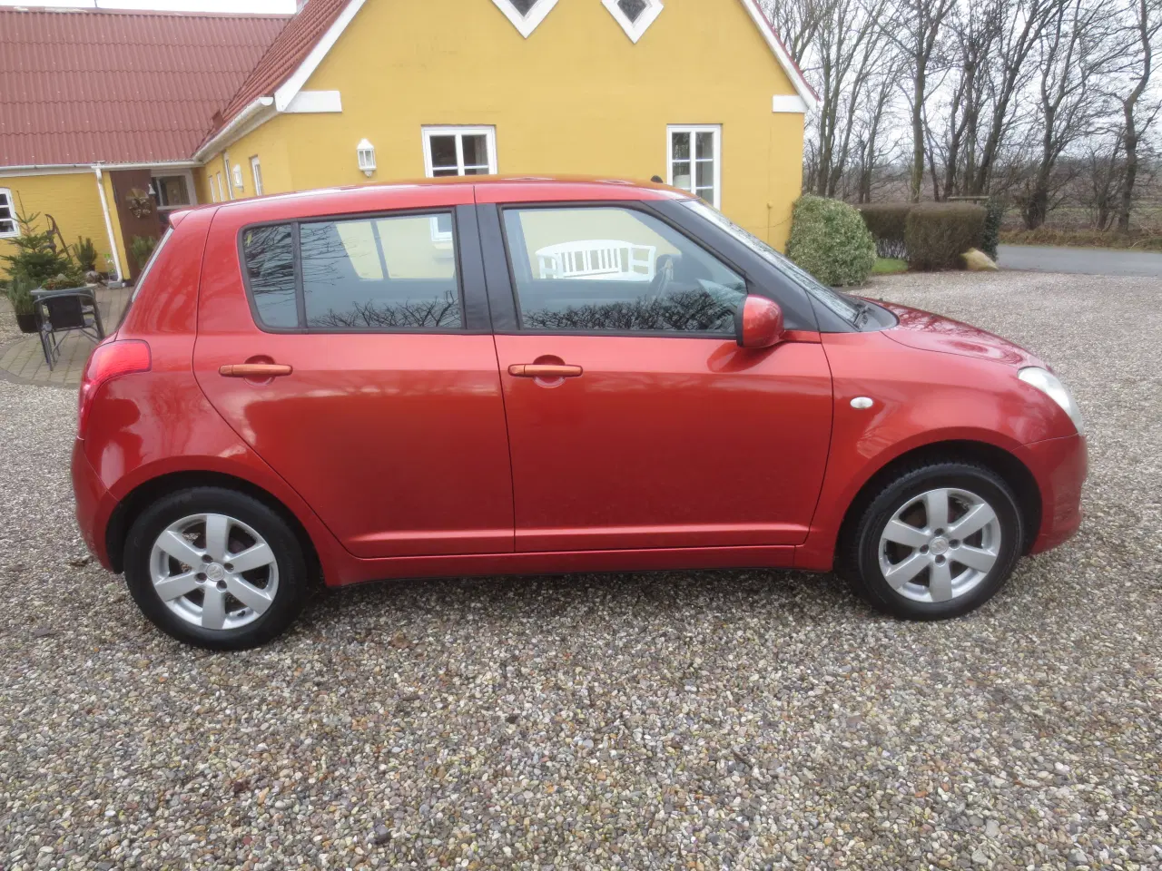 Billede 5 - Pæn Suzuki Swift 1.3 i Synet 2025. 