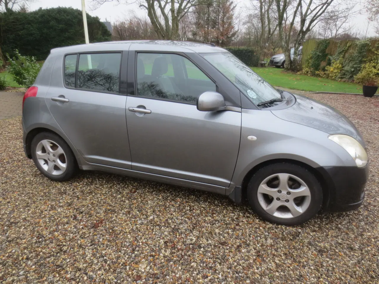 Billede 4 - Suzuki Swift 1.5 i 5 Døres, Synet 