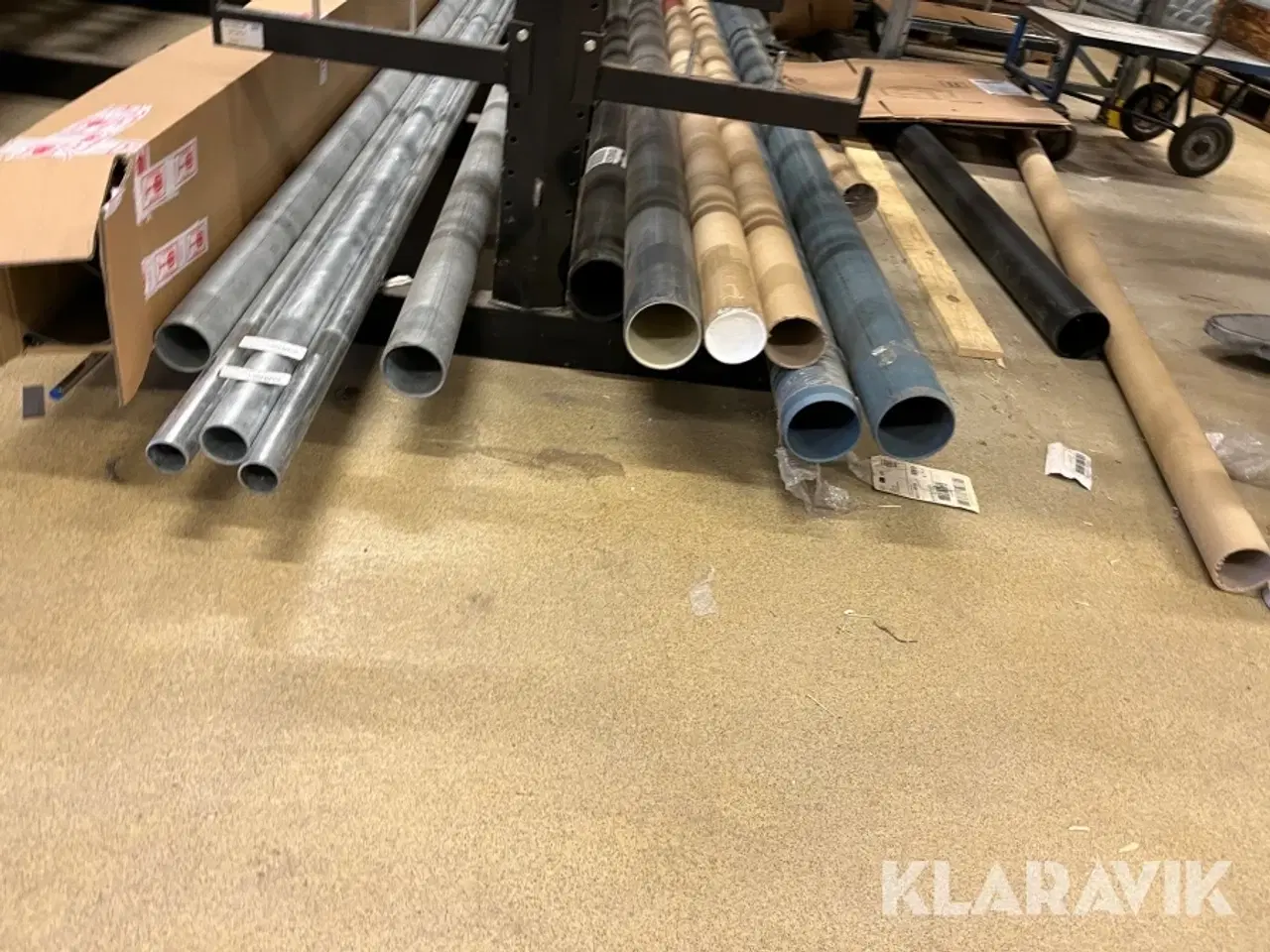 Billede 6 - Grenreol en række