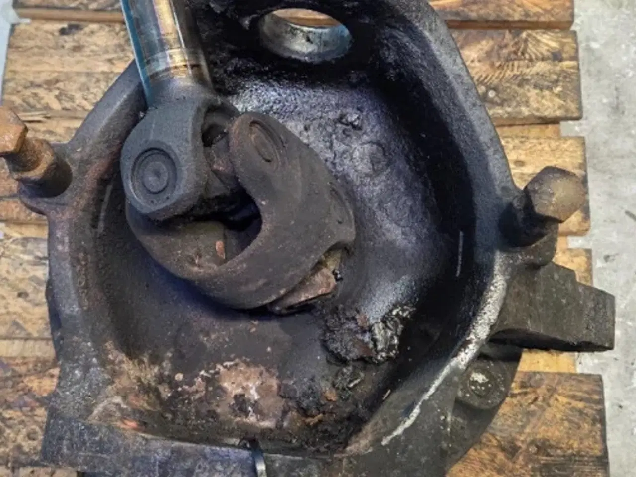 Billede 7 - New Holland LB115B Hjulnav R. 85821290 