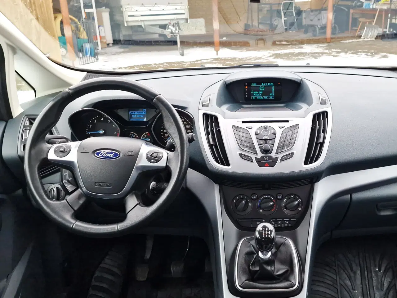 Billede 12 - Velholdt, driftssikker og komplet udstyret familie