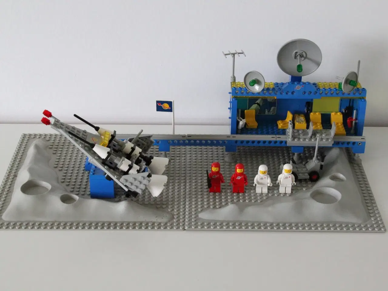 Billede 1 - LEGO SPACE 6970 Beta-1 Command Base