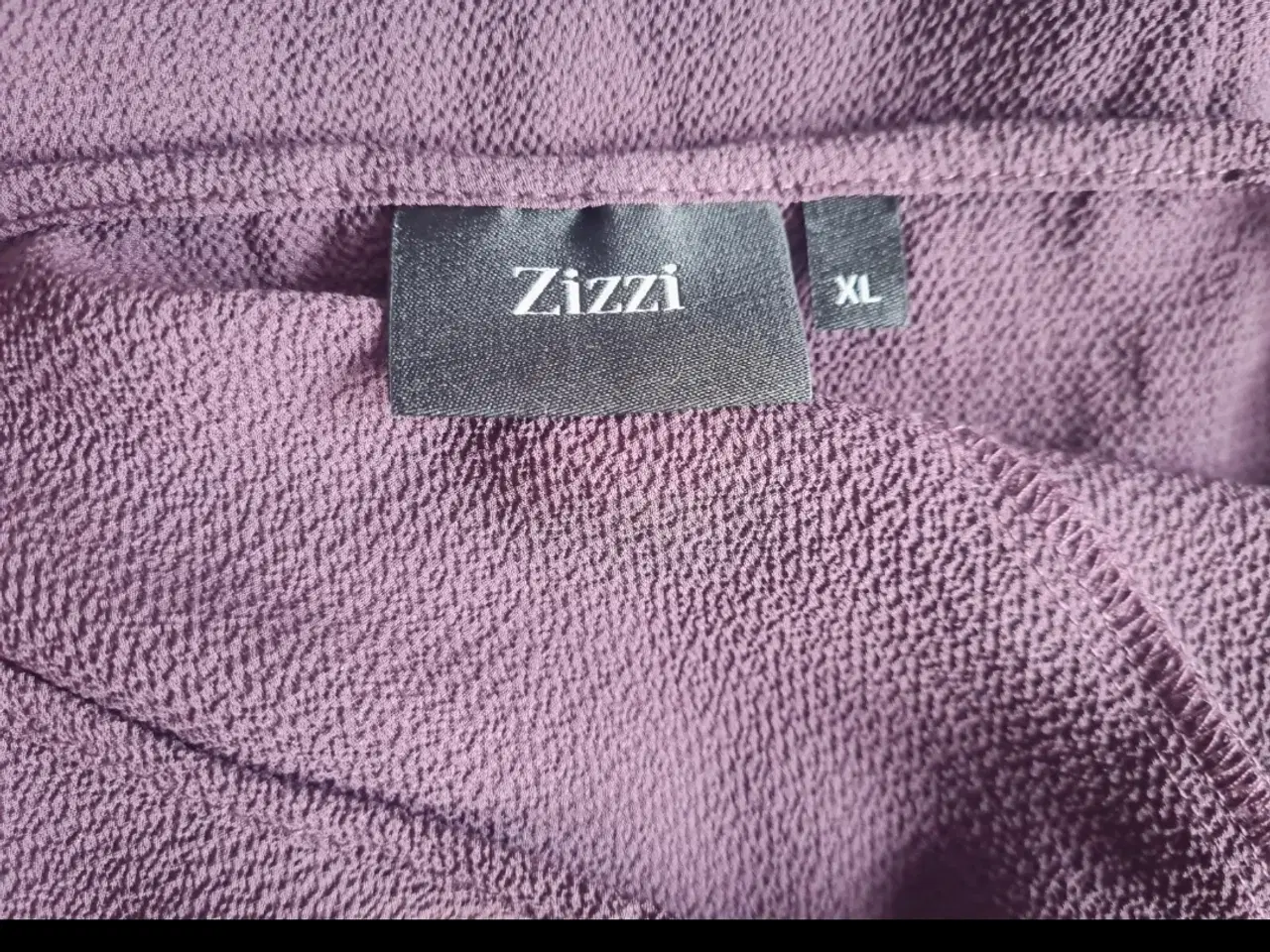 Billede 5 - Lilla T-shirt str xl 54 Zizzi 