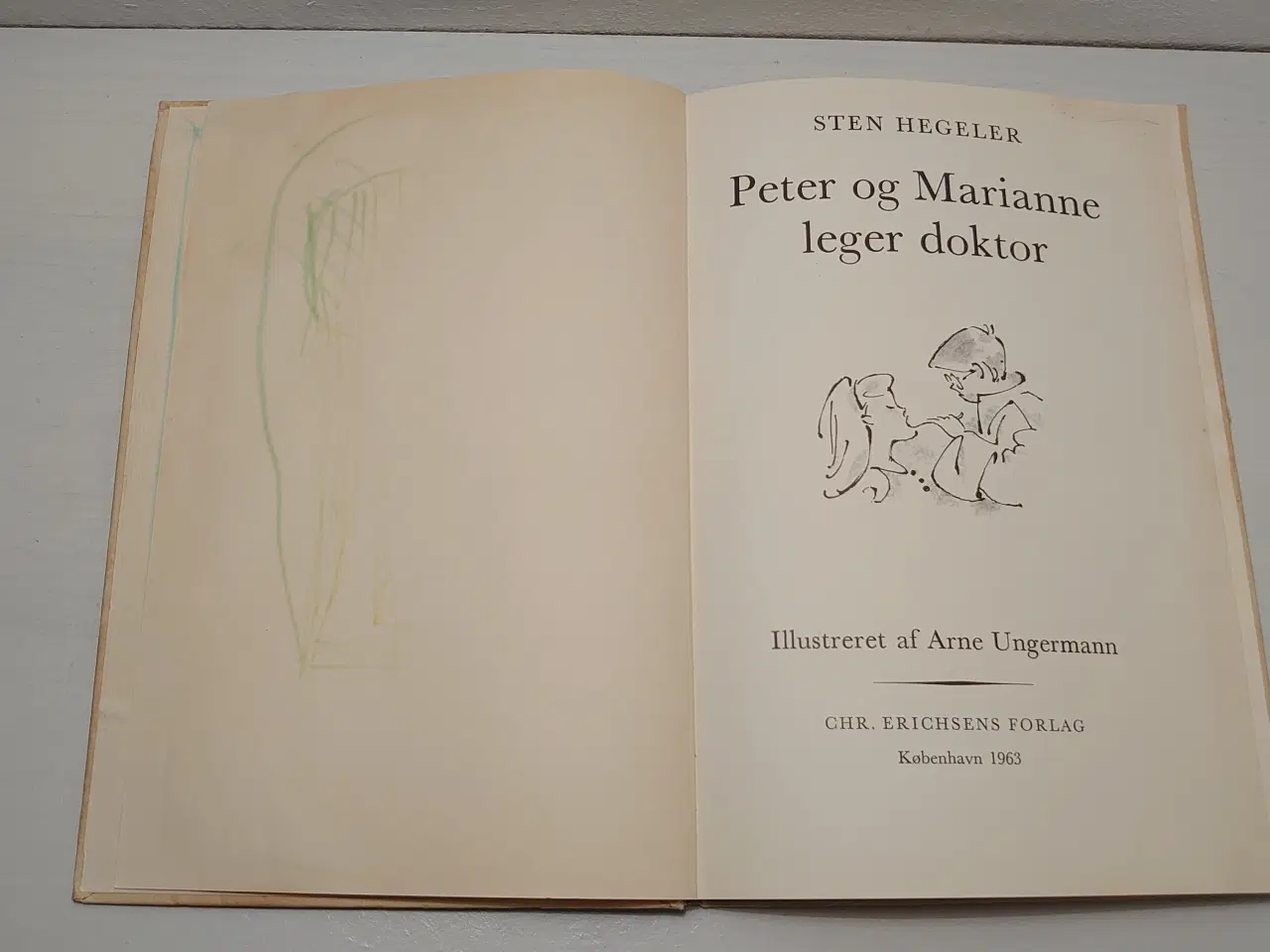 Billede 7 - Sten Hegeler: Peter og Marianne leger doktor, 1963