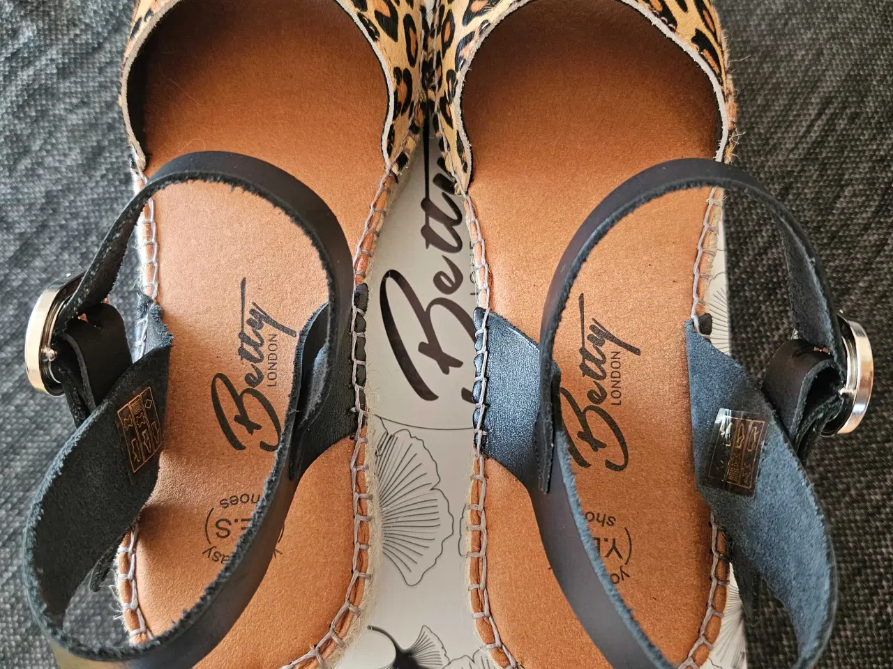 Billede 6 - FLOTTE NYE UBRUGTE SANDALER