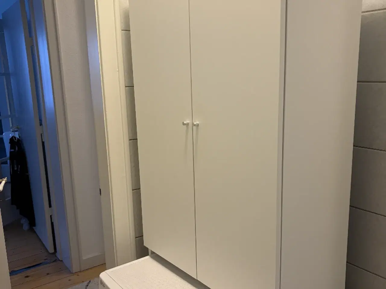 Billede 1 - IKEA (Nysjön) skab til vaskemaskine - kr. 350 