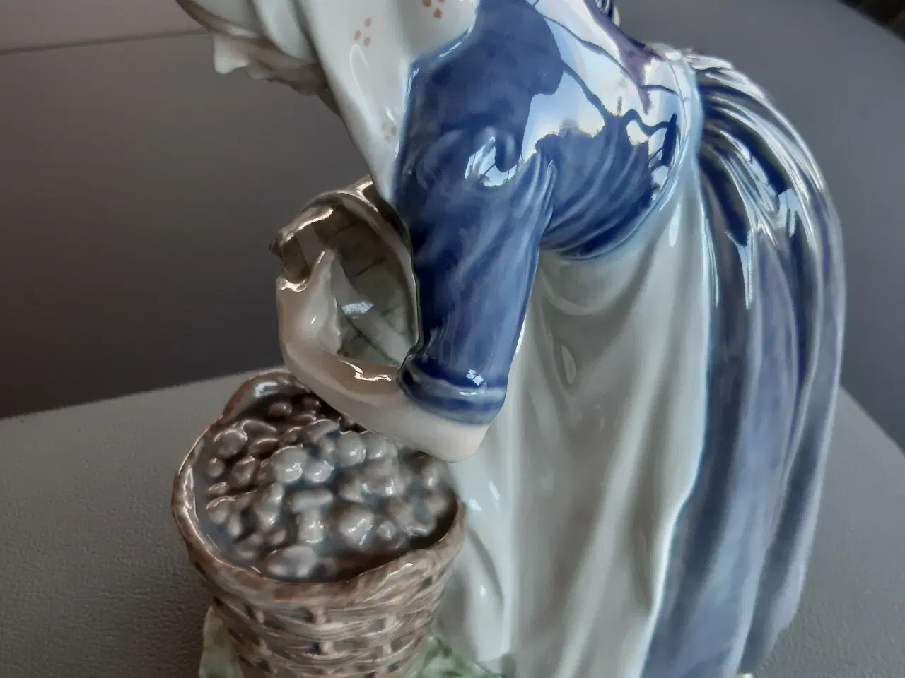 Billede 1 - Kgl.figur Kartoffelsamleren 