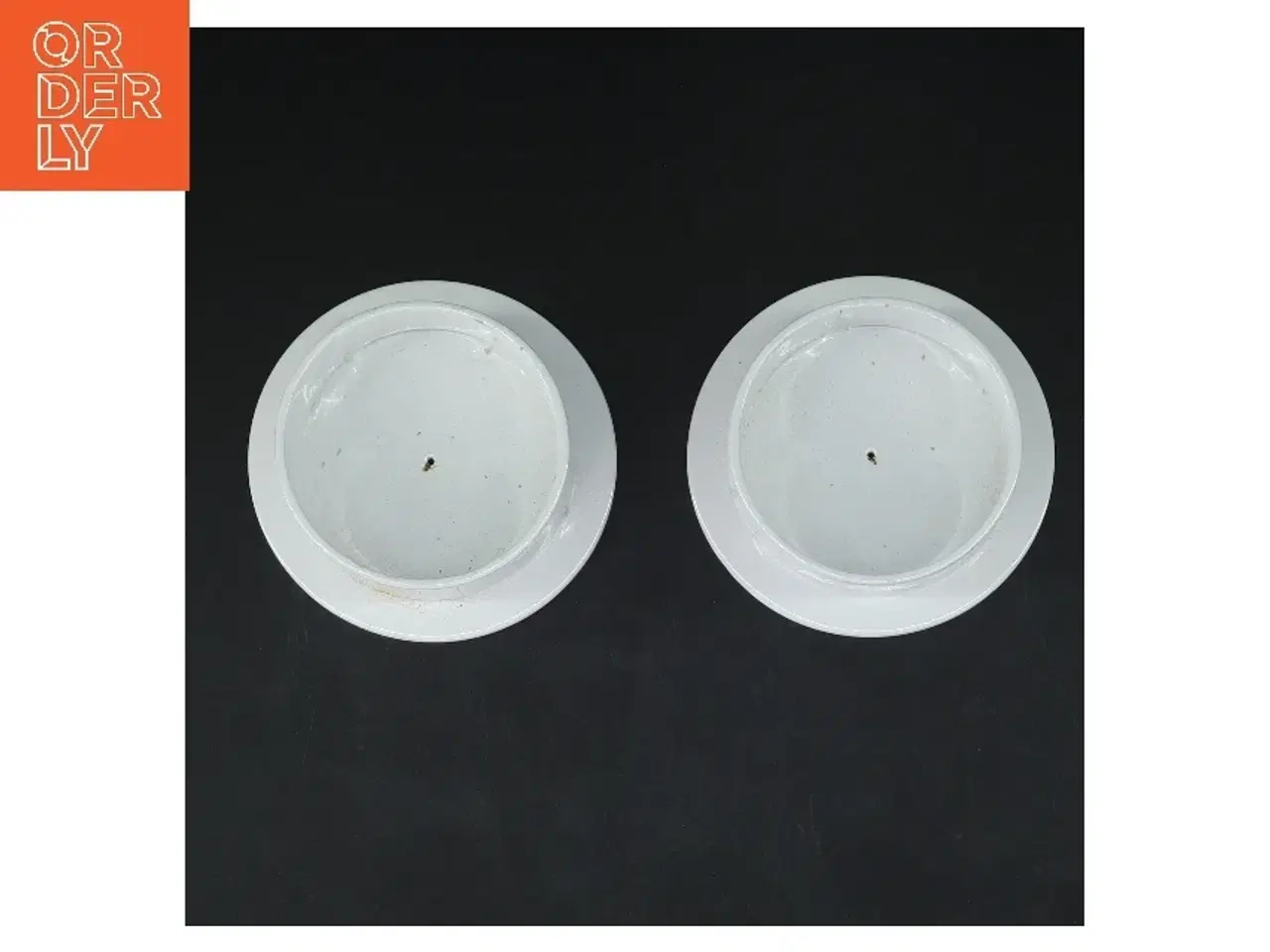 Billede 3 - Runde hvide plasticstykker (str. 2 stk Ø 7,5 cm)