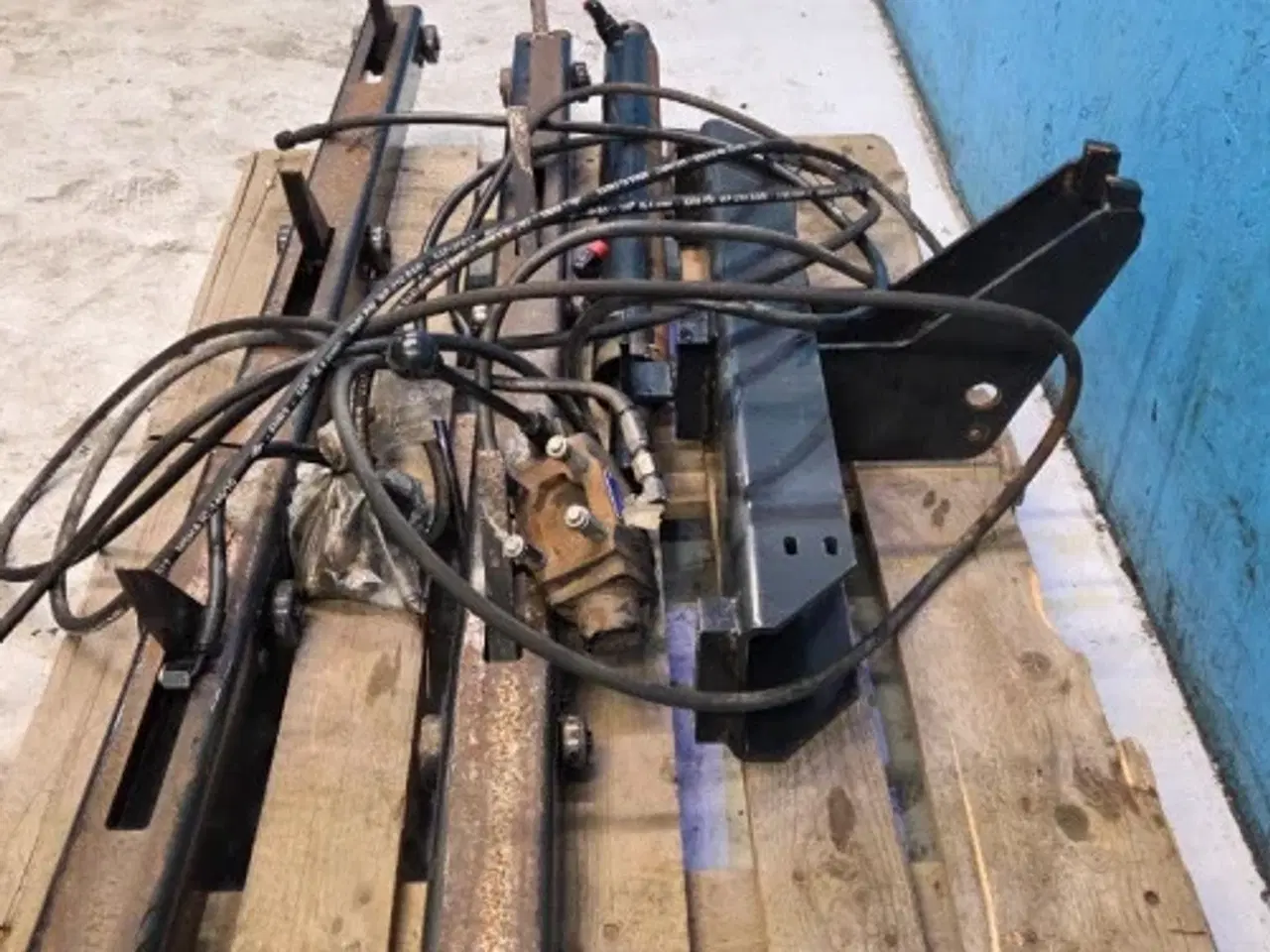 Billede 2 - New Holland BB9090 Balleudkast Sæt 700144160