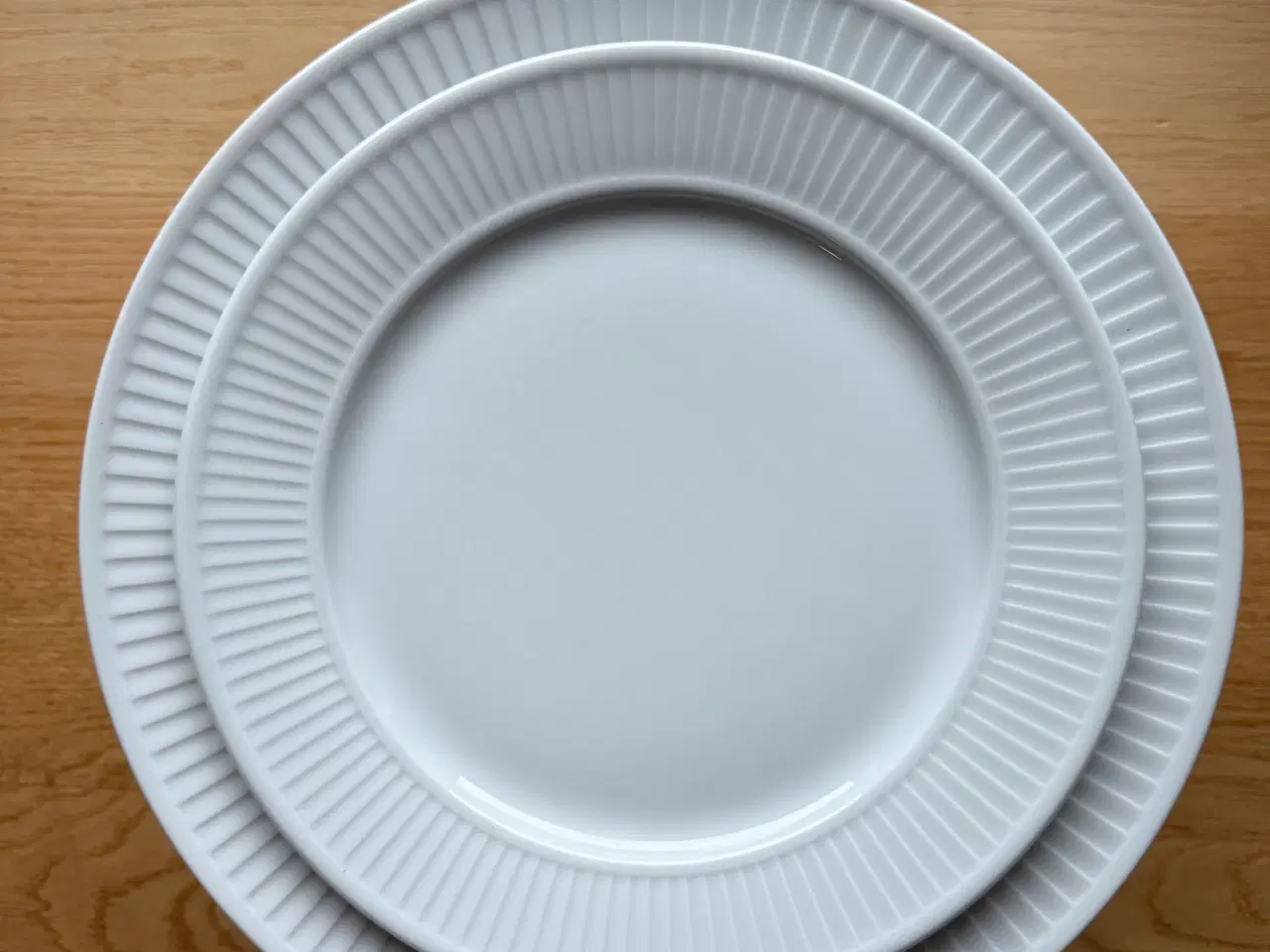 Billede 5 - Pillivuyt Plisse flad tallerken ø 31,5 cm