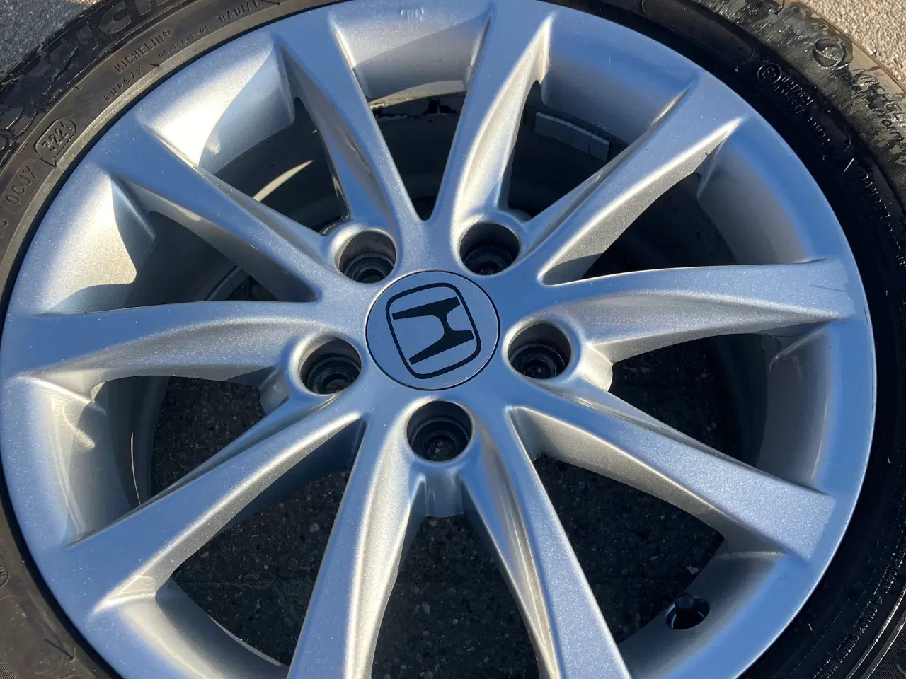 Billede 5 - Honda 16” org alufælge 