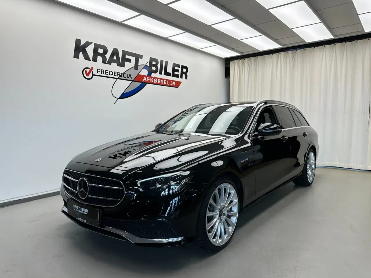 Billede 1 - Mercedes E300 de 2,0 Business stc. aut.