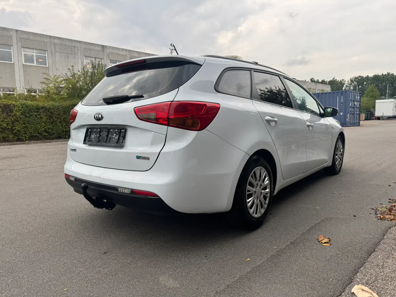 Billede 2 - Kia Ceed. Gul pladet. Tidligere service vogn. 