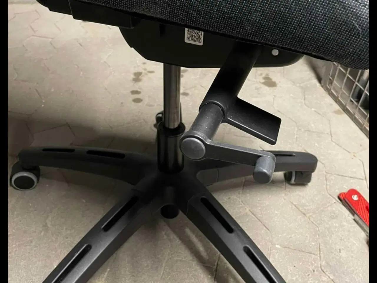 Billede 4 - En rigtigt behagelig og god kontorstol sælges