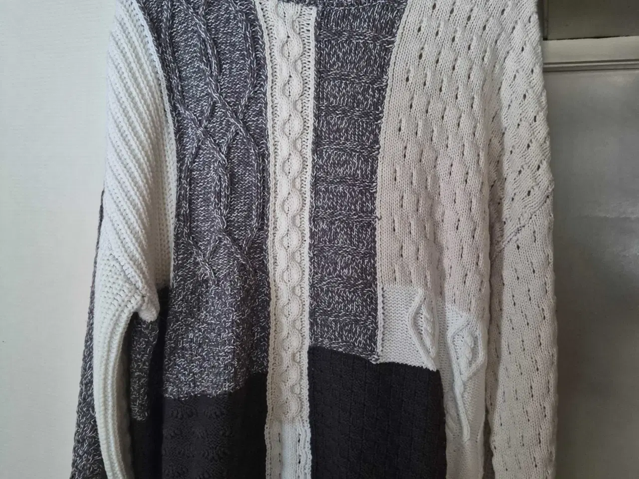 Billede 3 - Flot strikbluse