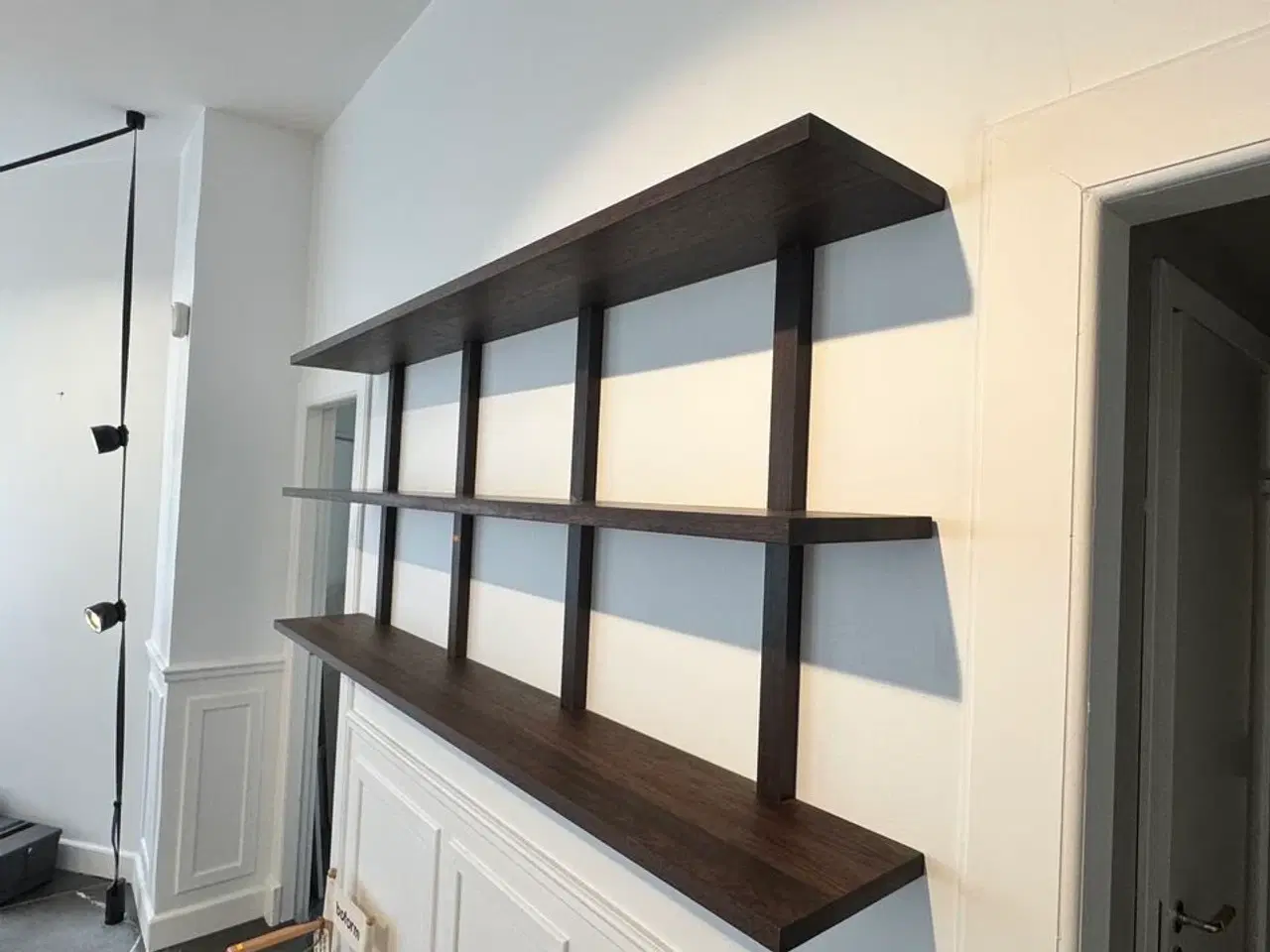 Billede 4 - Boform håndlavet reol i røget eg