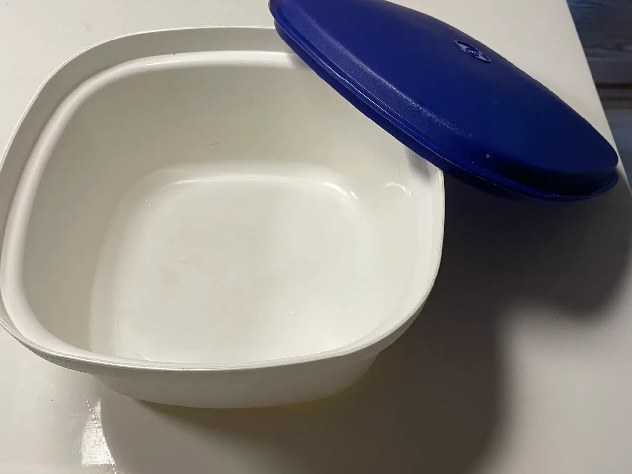 Billede 2 - Opbevaringsboks fra Tupperware
