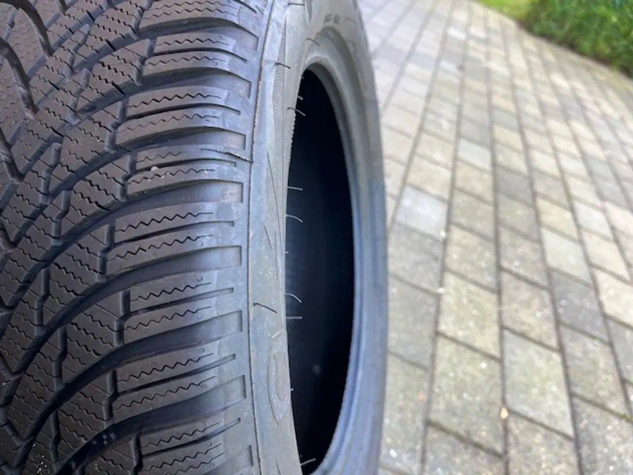 Billede 2 - Vinterdæk 195/60R15 Firestone
