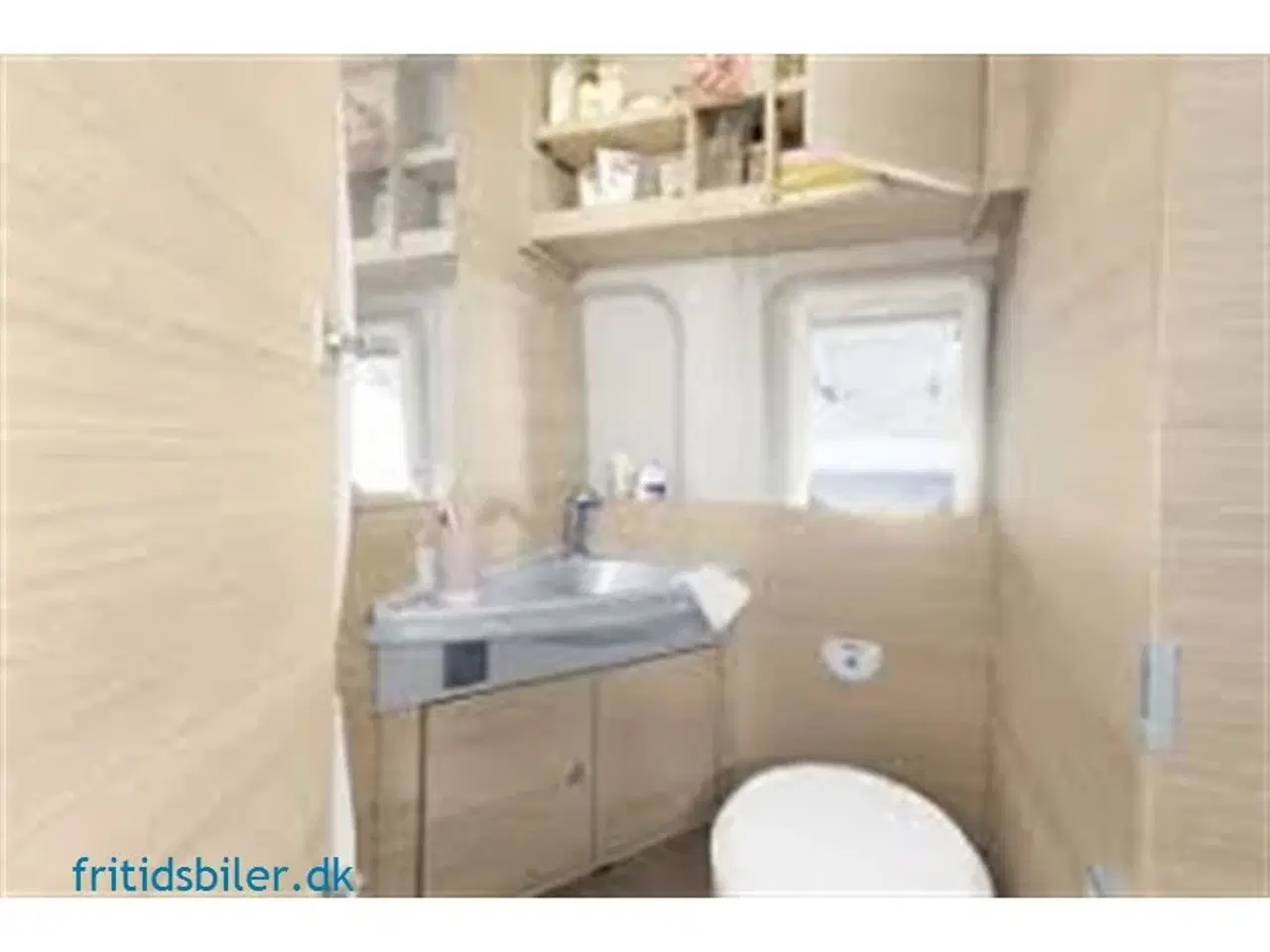 Billede 10 - 2024 - RoadCar R 600 140 Hk All in.   Fritidsbil lige under 6 meter med meget udstyr