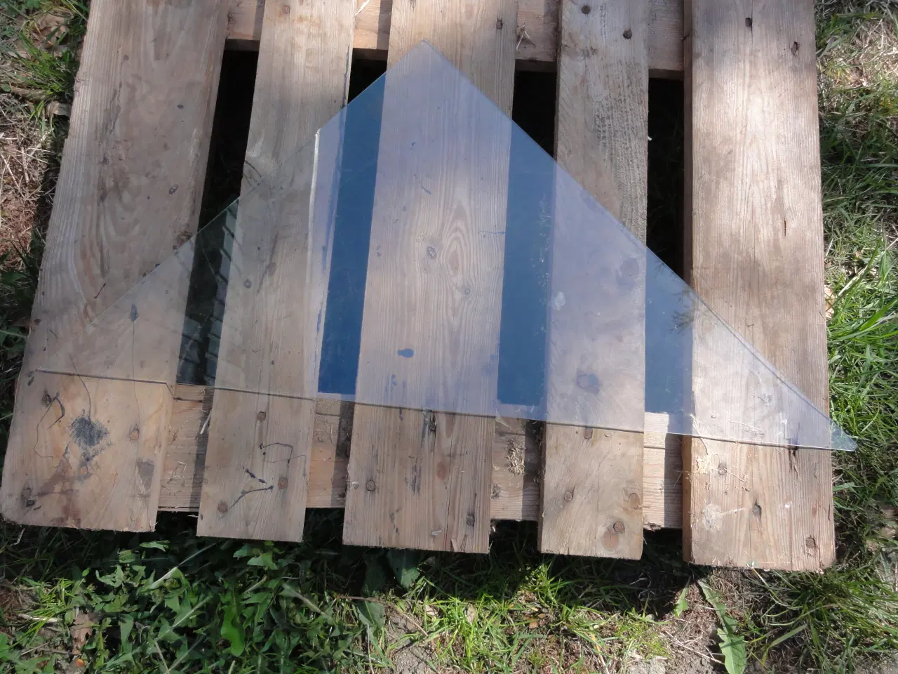 Billede 1 - Drivhus glas til Halls Magnum 148