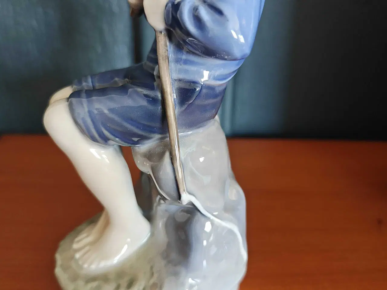 Billede 5 - Royal Copenhagen Figur, Dreng der snitter