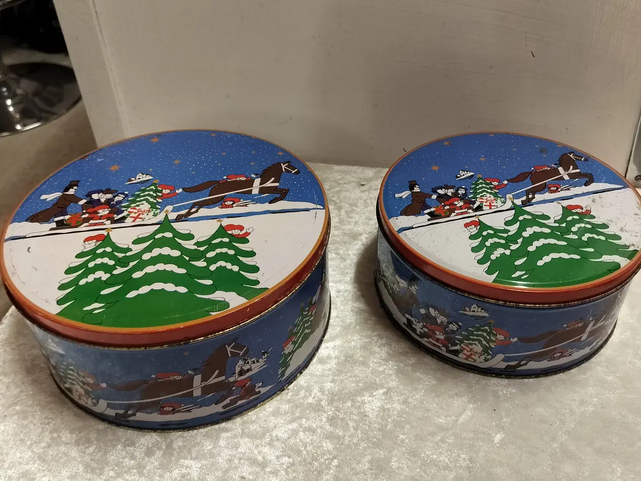 Billede 1 - Gamle Jule kagedåser 2 stk