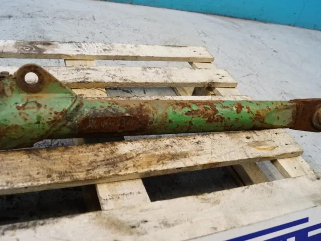 Billede 6 - John Deere 4040 R.H Liftarm AR80666