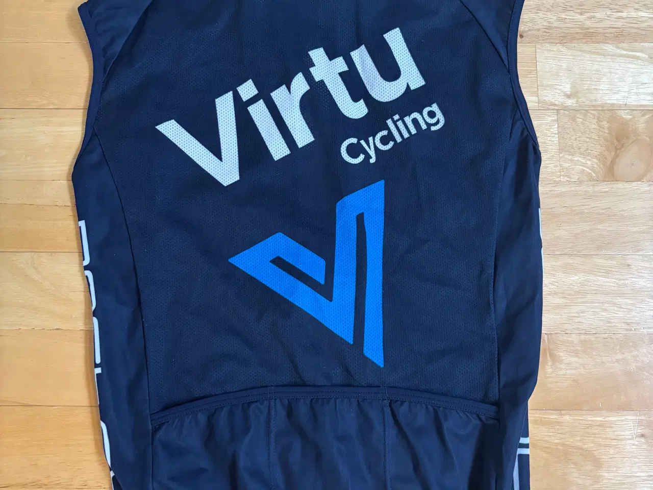 Billede 2 - Cykel vindvest fra Virtu Cycling