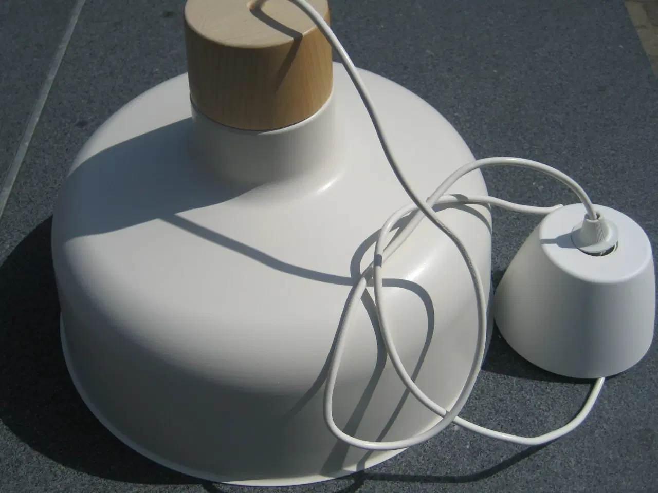Billede 1 - Hvid IKEA loftlampe sælges