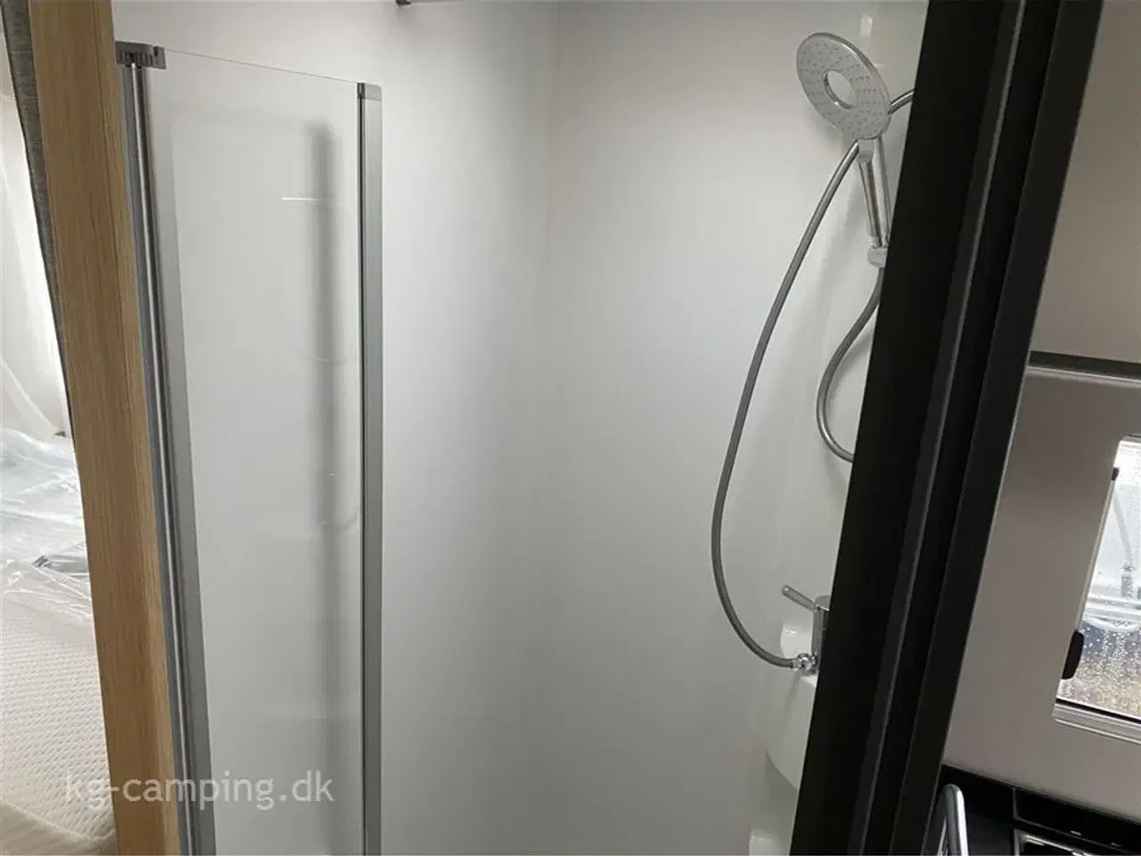 Billede 9 - 2026 - Adria Matrix Ny på lager. Adria Matrix 650 SL med sænkeseng