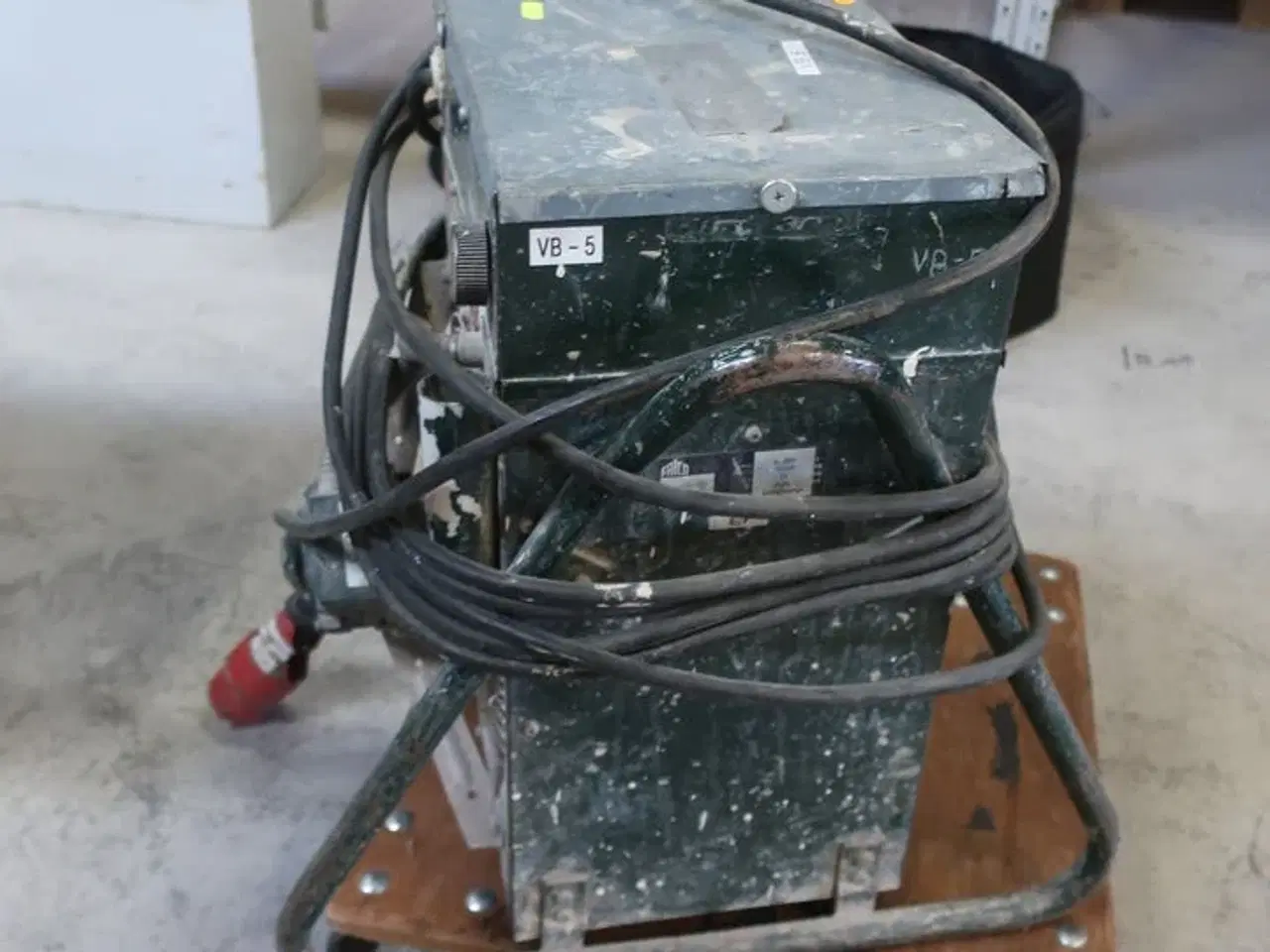 Billede 2 - Varmeblæser på møbelhund