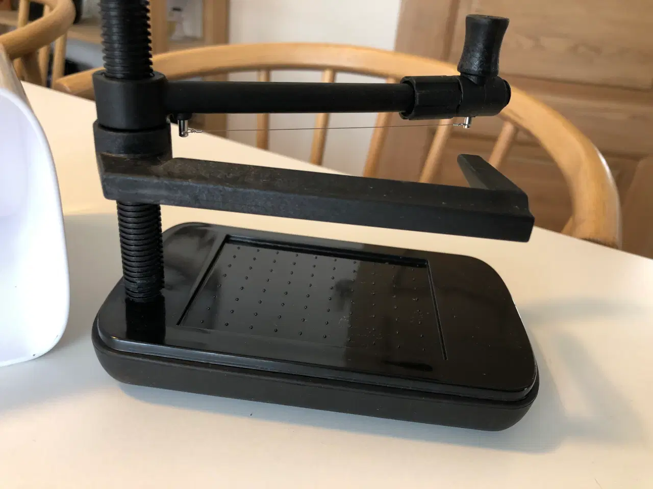 Billede 6 - Osteskærer i hvid fra Nuance, lidt ridser på låget