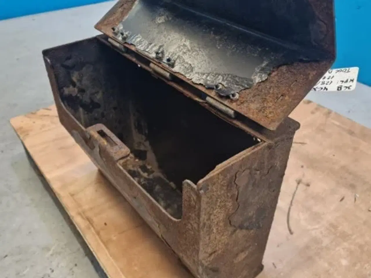 Billede 8 - JCB 4CX Værktøjskasse 128/H0977