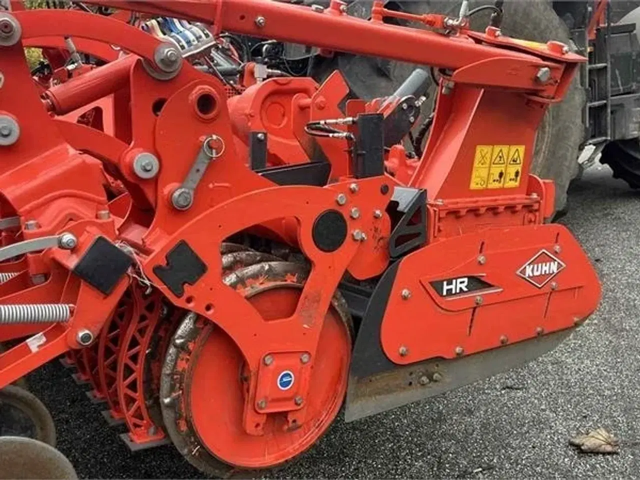 Billede 21 - Kuhn HR6040 med såmaskine  Med dobbelt kammer fronttank