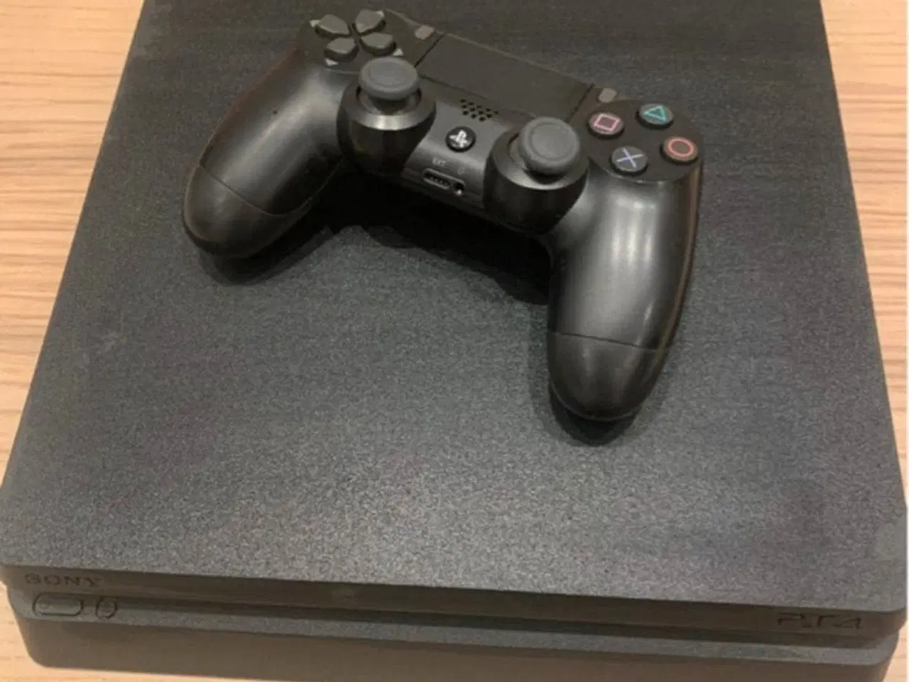 Billede 1 - Playstation 4 slim 500gb