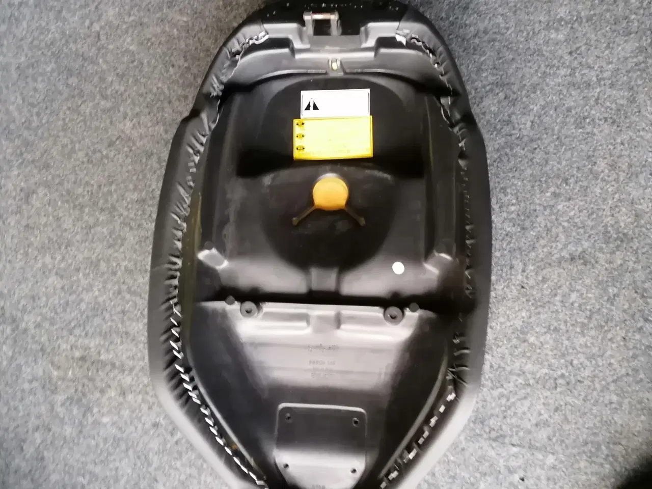 Billede 2 - Sæde Aprilia 50 Amico 200 kr.