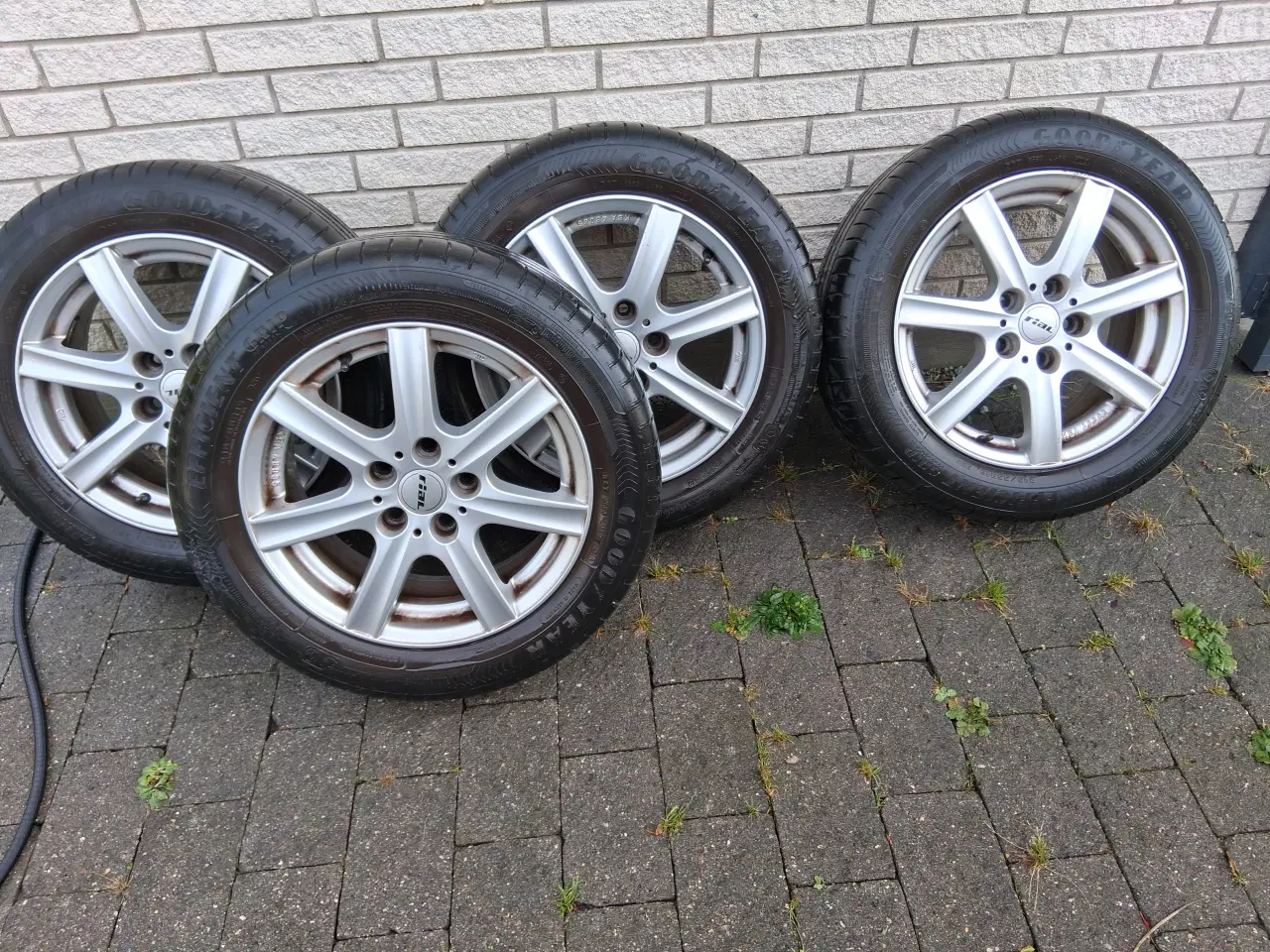 Billede 1 - dæk på fælge