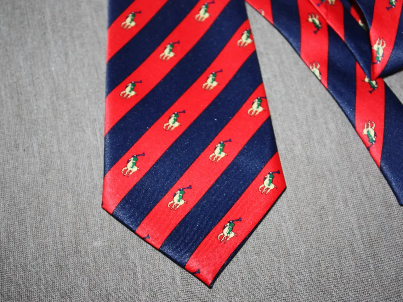 Billede 2 - Polo Slips 100% silke hand made Rene Chagal