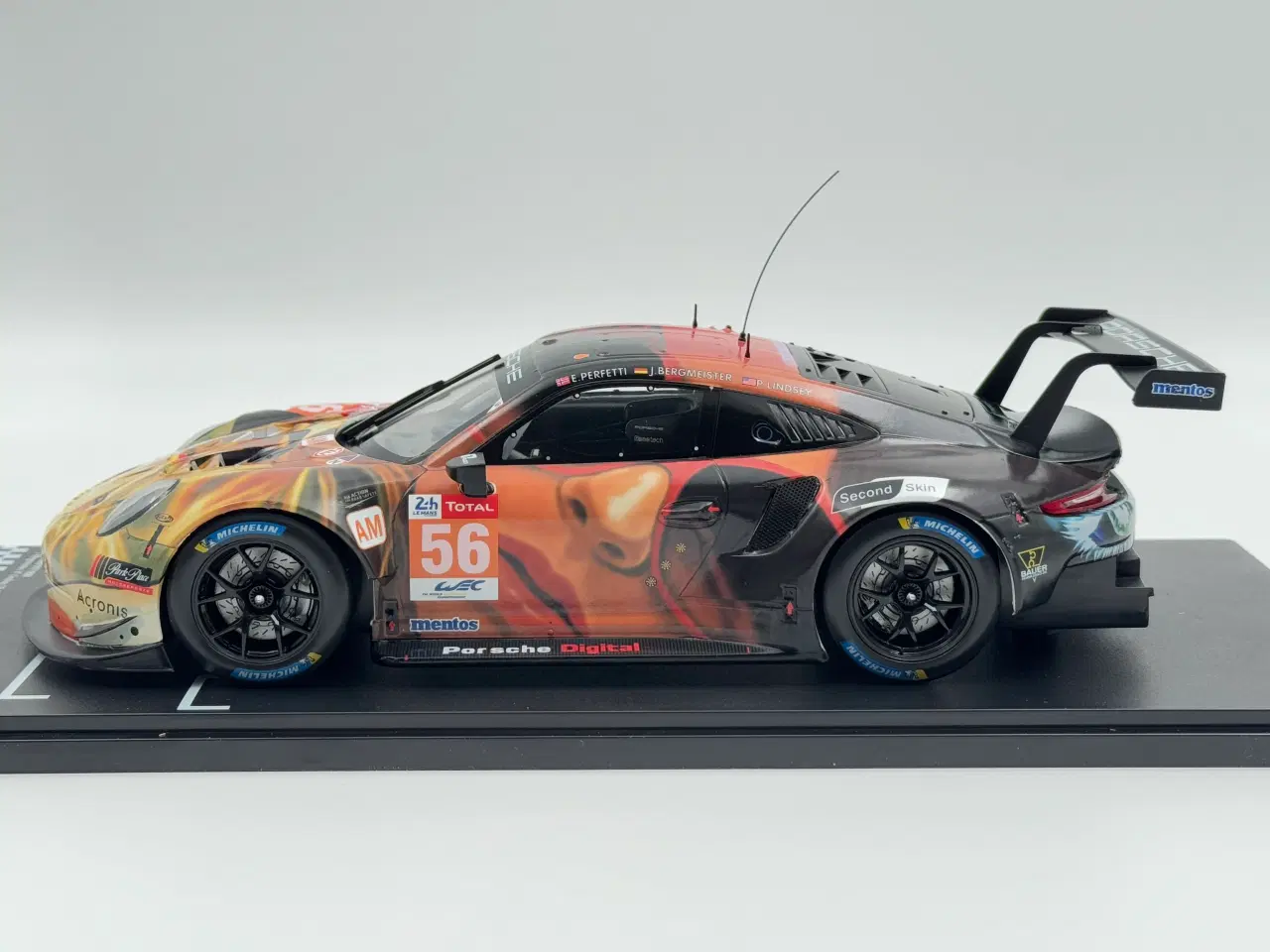Billede 3 - 2019 Porsche 911 RSR LM Limited Edition - 1:18
