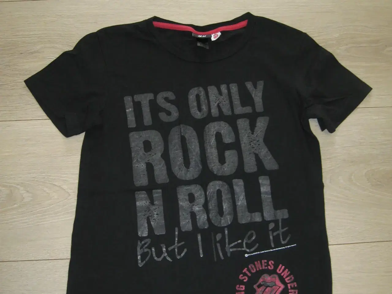 Billede 3 - H&M t-shirt str 170 Rolling Stones