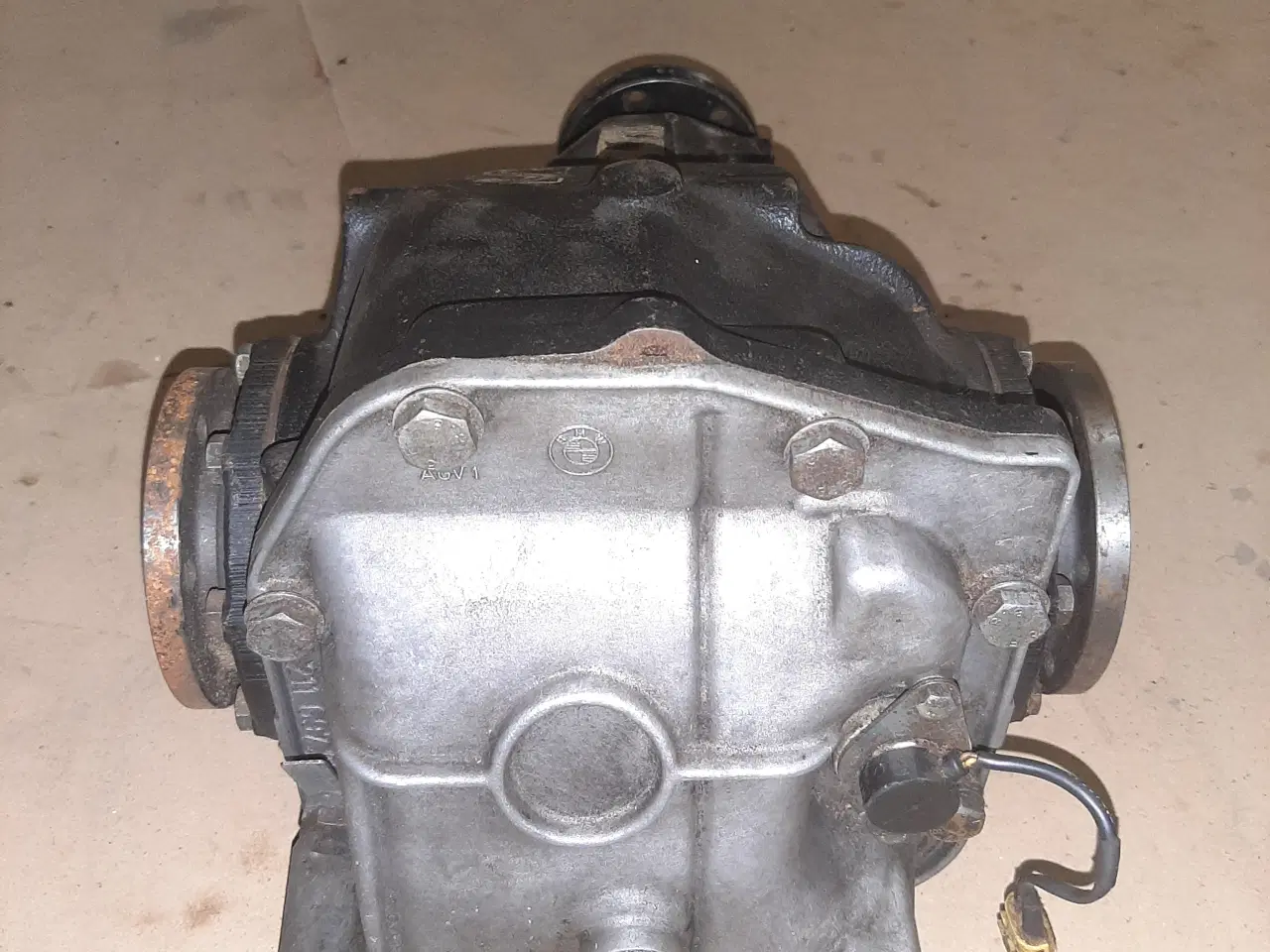 Billede 4 - Bmw e34 m5 bagtøj