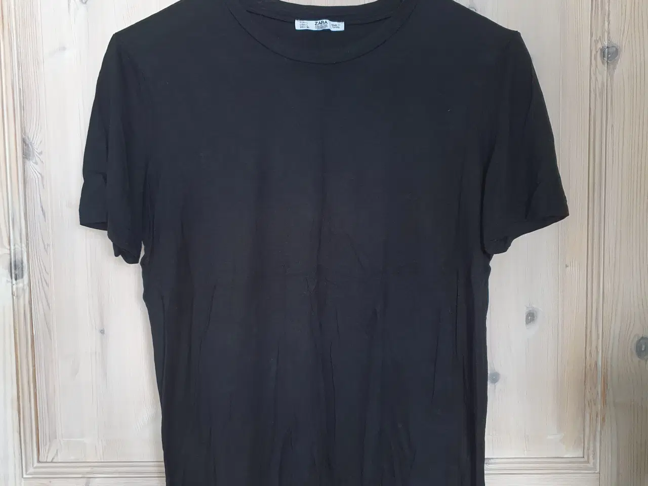 Billede 1 - Sort basic t-shirt