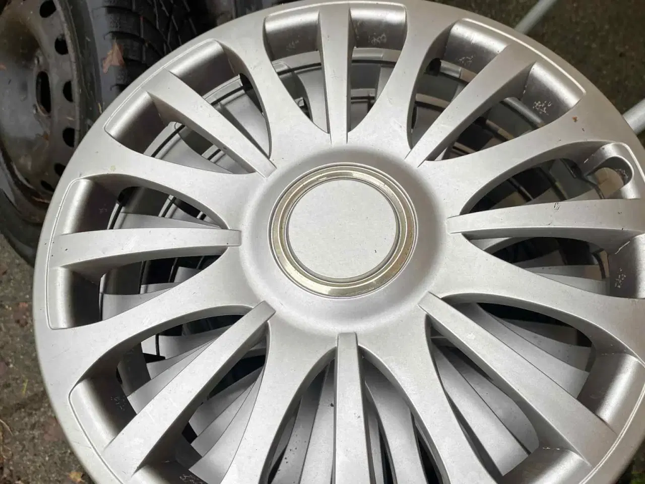 Billede 3 - Dæk på stålfælg