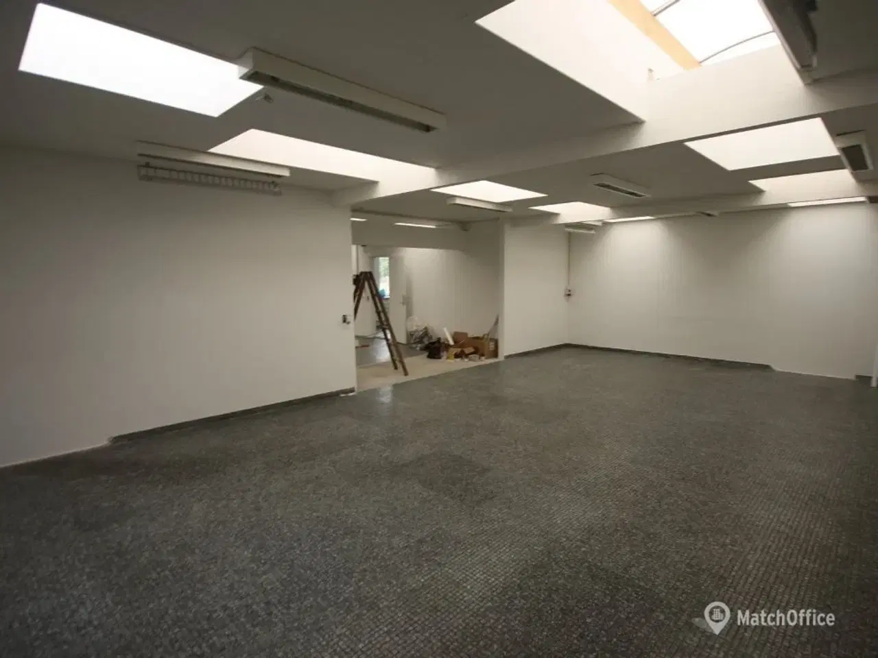 Billede 4 - 179 kvm kontor. klinik. showroom med god synlighed